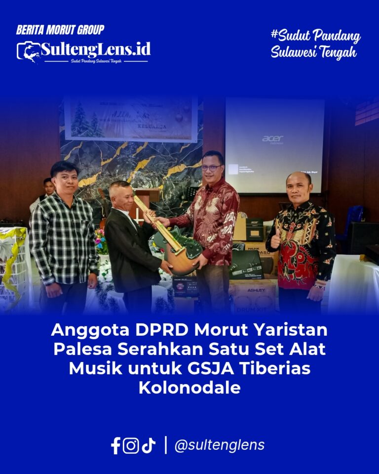 Anggota DPRD Morowali Utara (Morut), Yaristan Palesa, SH menyerahkan langsung alat musik lengkap untuk Gereja Sidang Jemaat Allah (GSJA) TIBERIAS Kolonodale, dalam ibadah Minggu pagi. (14/12/2025).